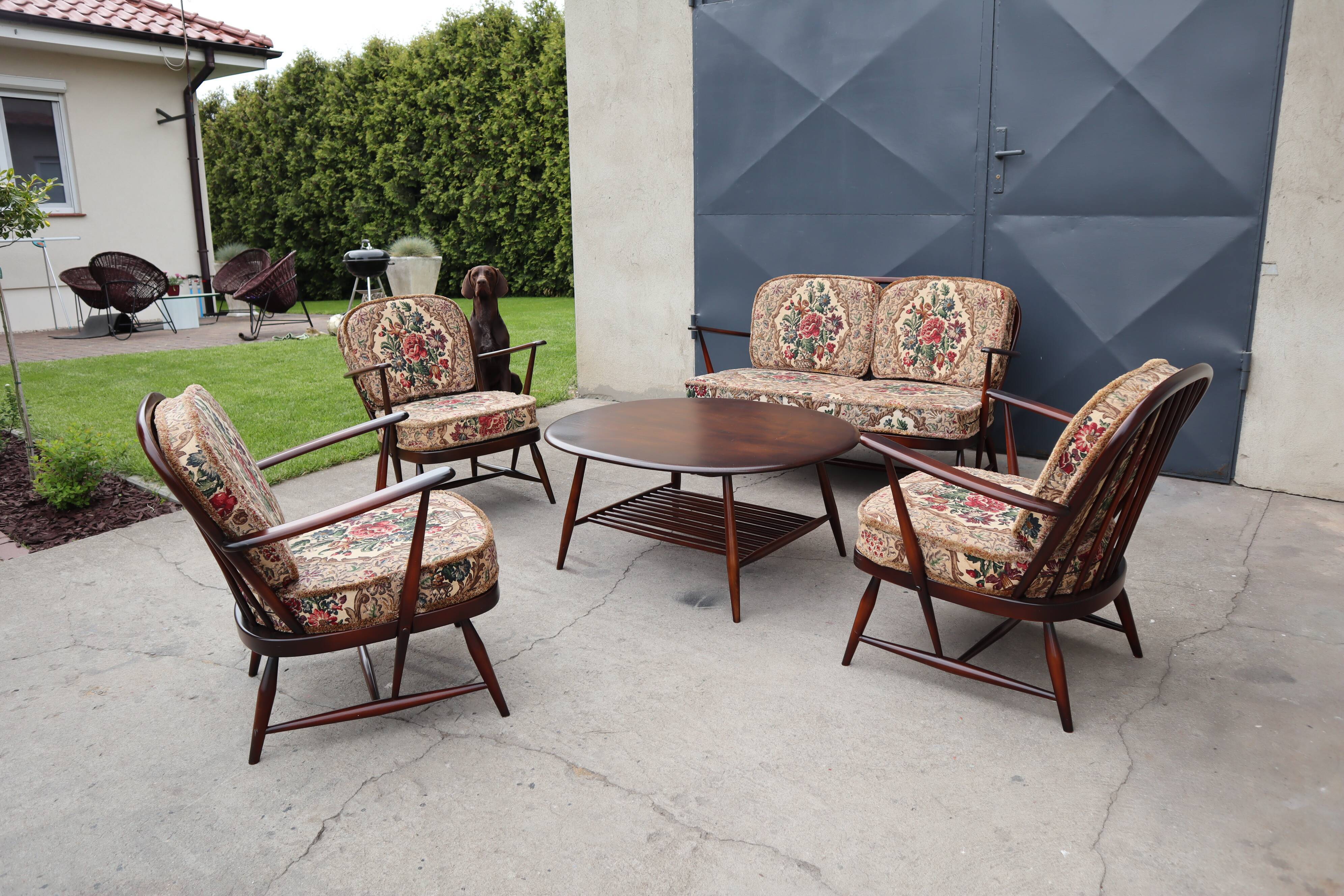 Set by Lucian Ercolani for Ercol, 1960