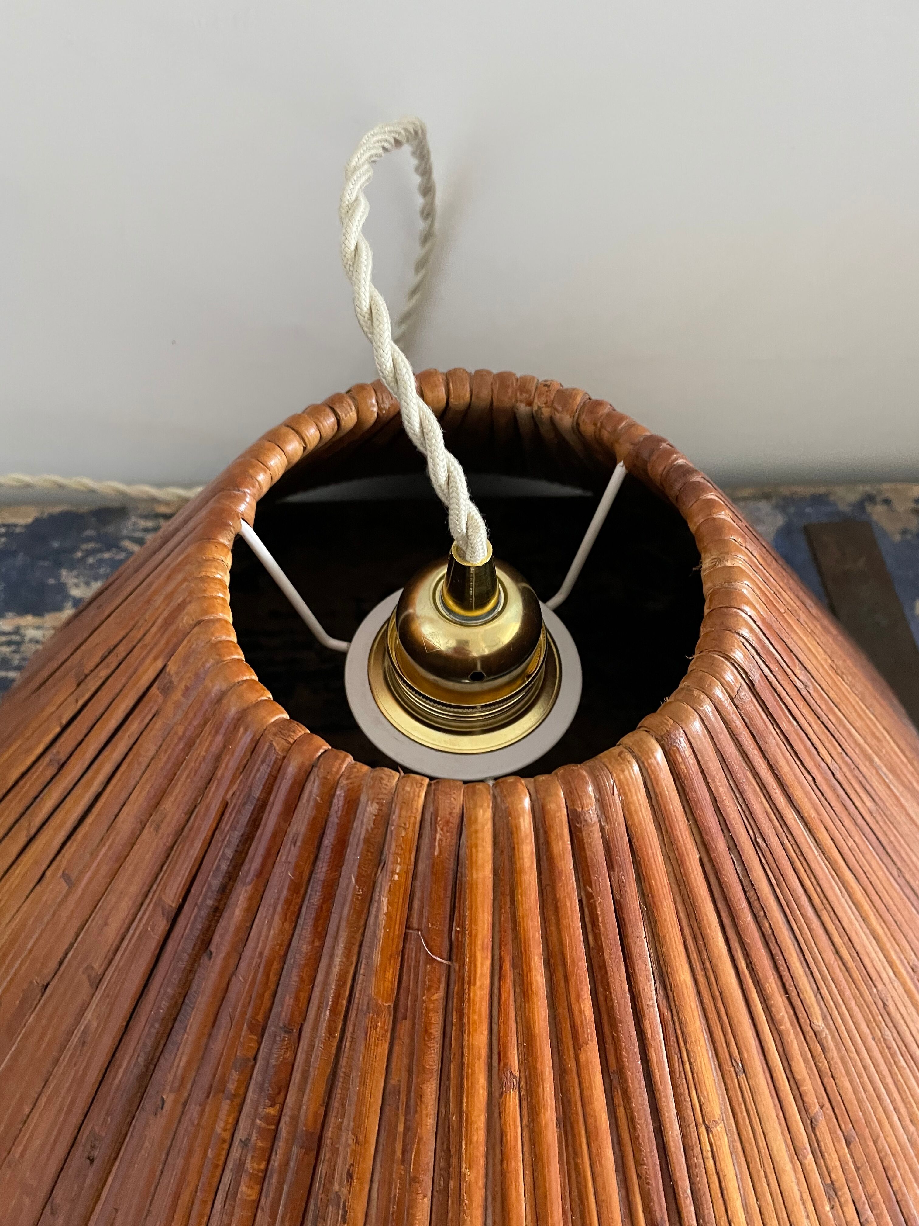 Electrified bamboo rattan suspension