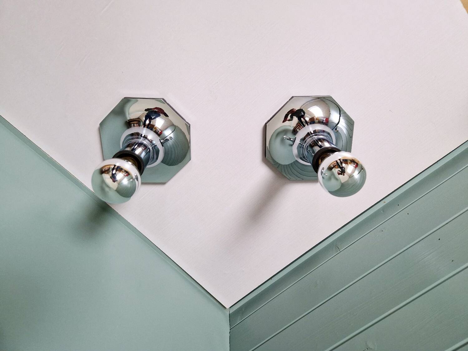 Pair of wall sconces/spotlights in chrome metal, Motoko Ishii