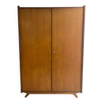 Armoire vintage pieds compas