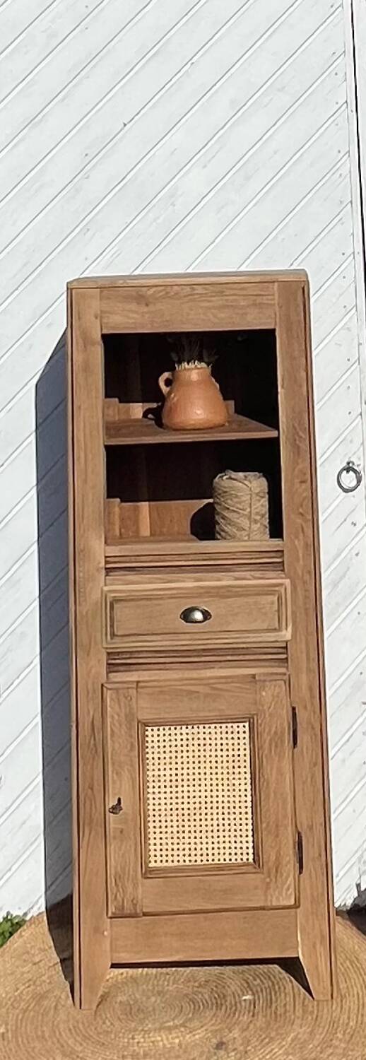 Antique bonnetière in solid raw oak and canework - compass feet