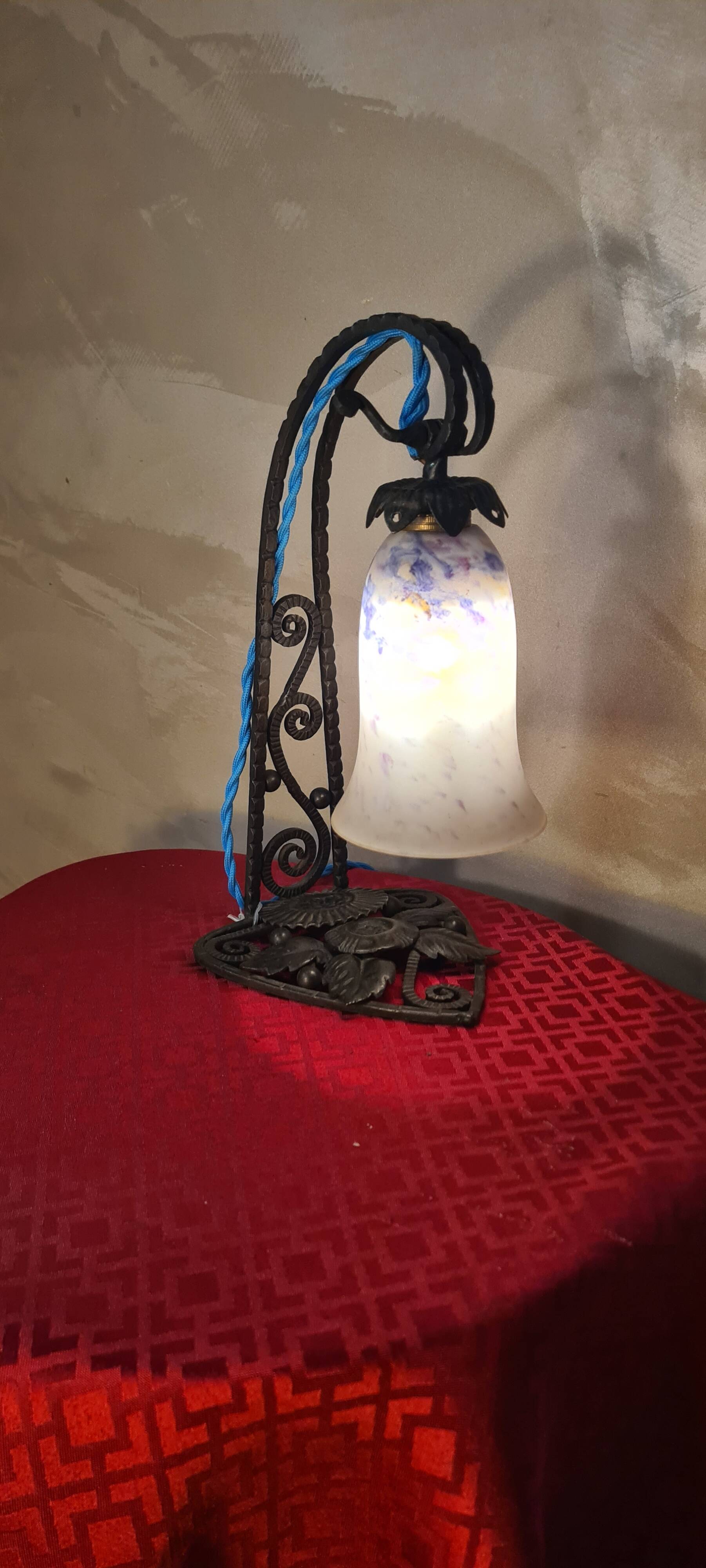 old wrought iron lamp 32x20 pretty tulip original elec ok