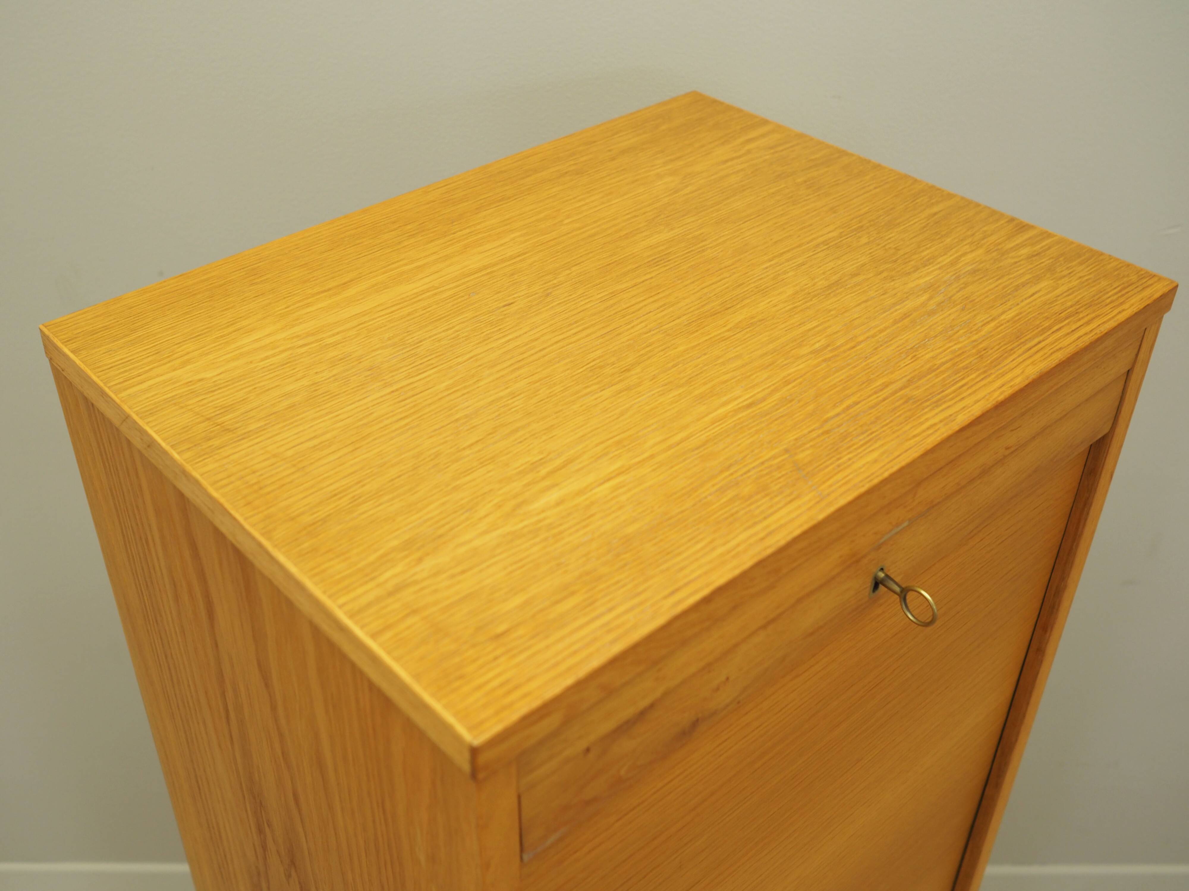 Ash dresser, Danish design, 1960s, production: Denmark