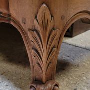 Commode arbalète style louis XV estampillée En merisier massif