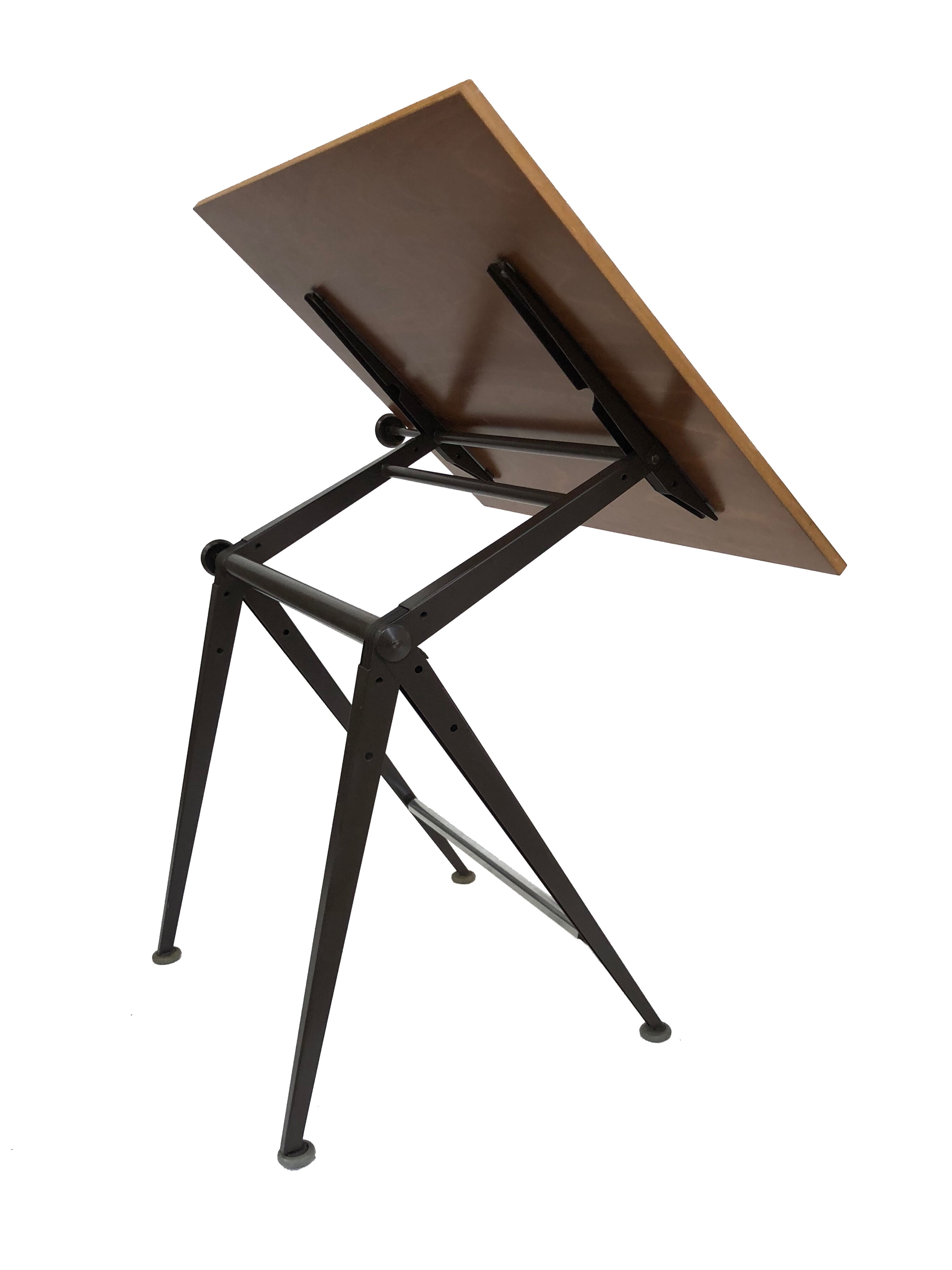 The original ahrend reply drawing board, designed by Wim Rietveld and Friso Kramer for Cirkel's Ahrend