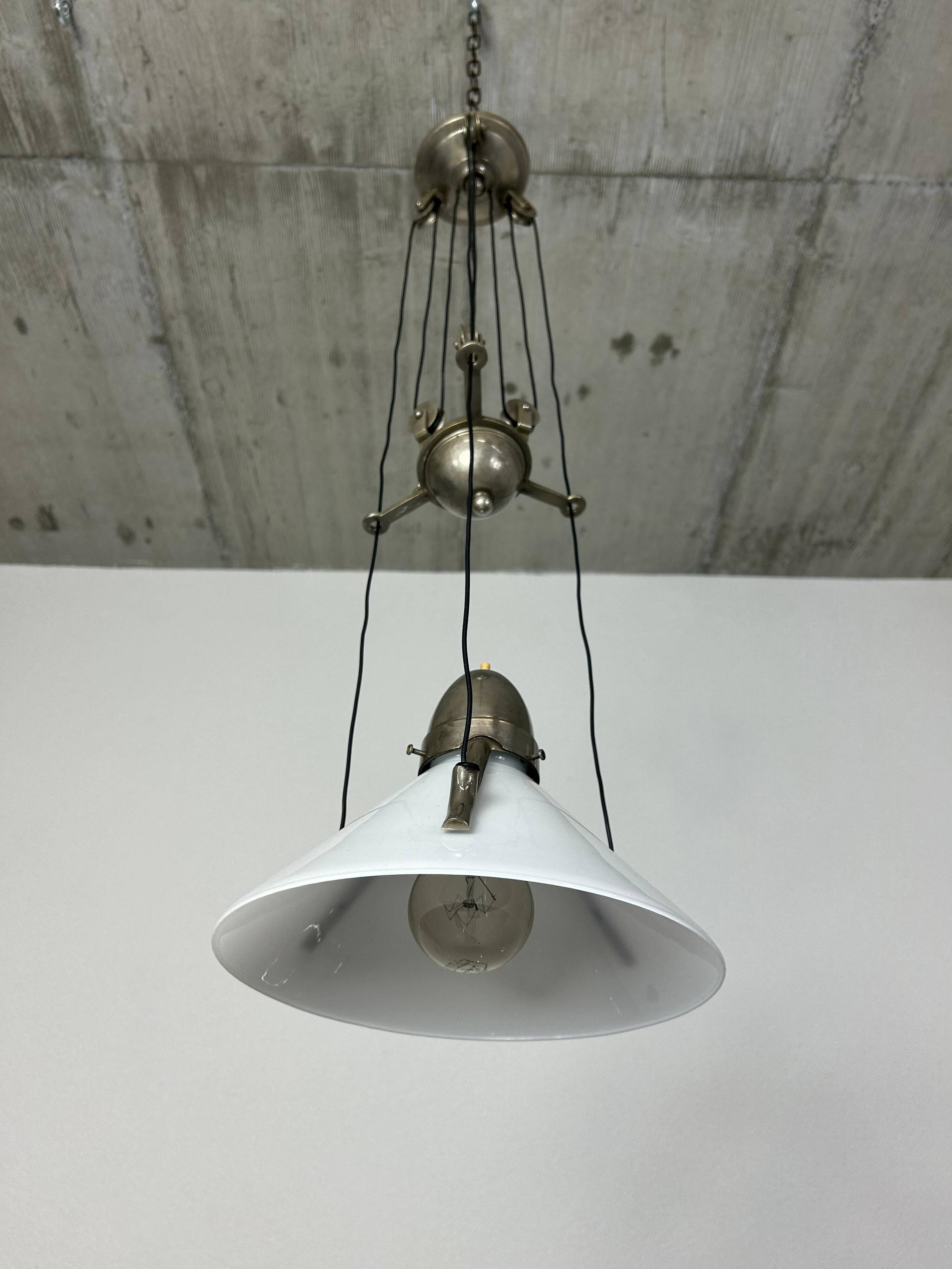 Lampe suspendue réglable art déco
