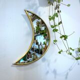Moon-shaped gilded brass wall mirror, 24x9 cm