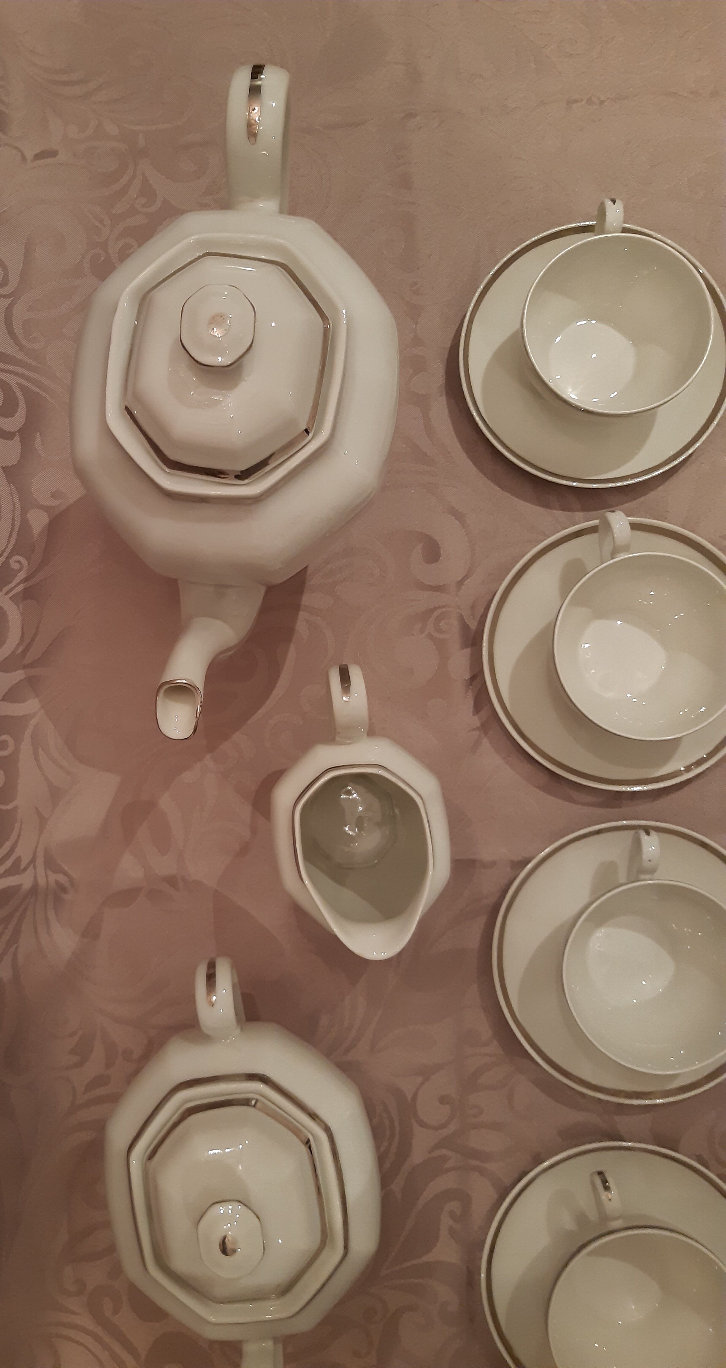 Complete art deco service in Limoges porcelain 12 cups