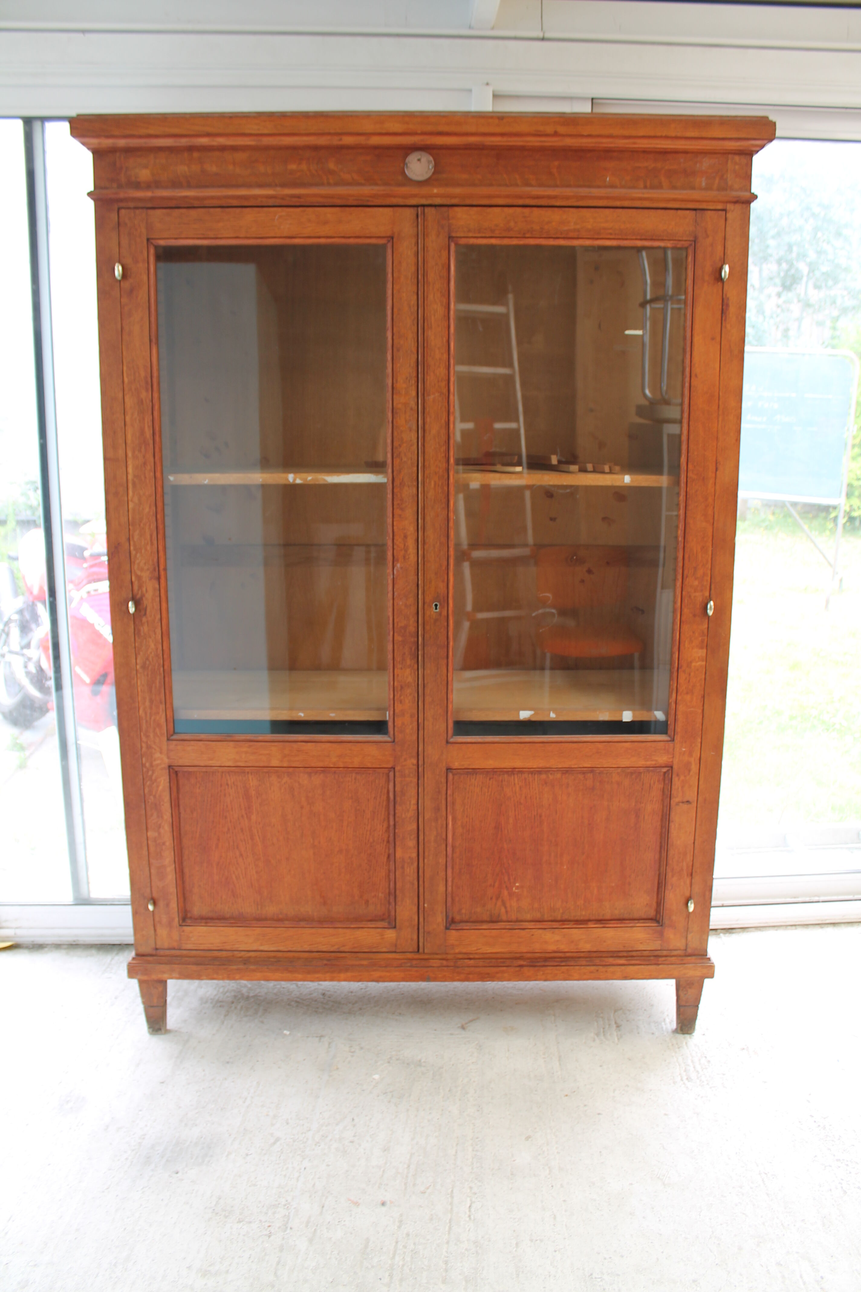 Armoire portes vitrées 6 étagères Selency