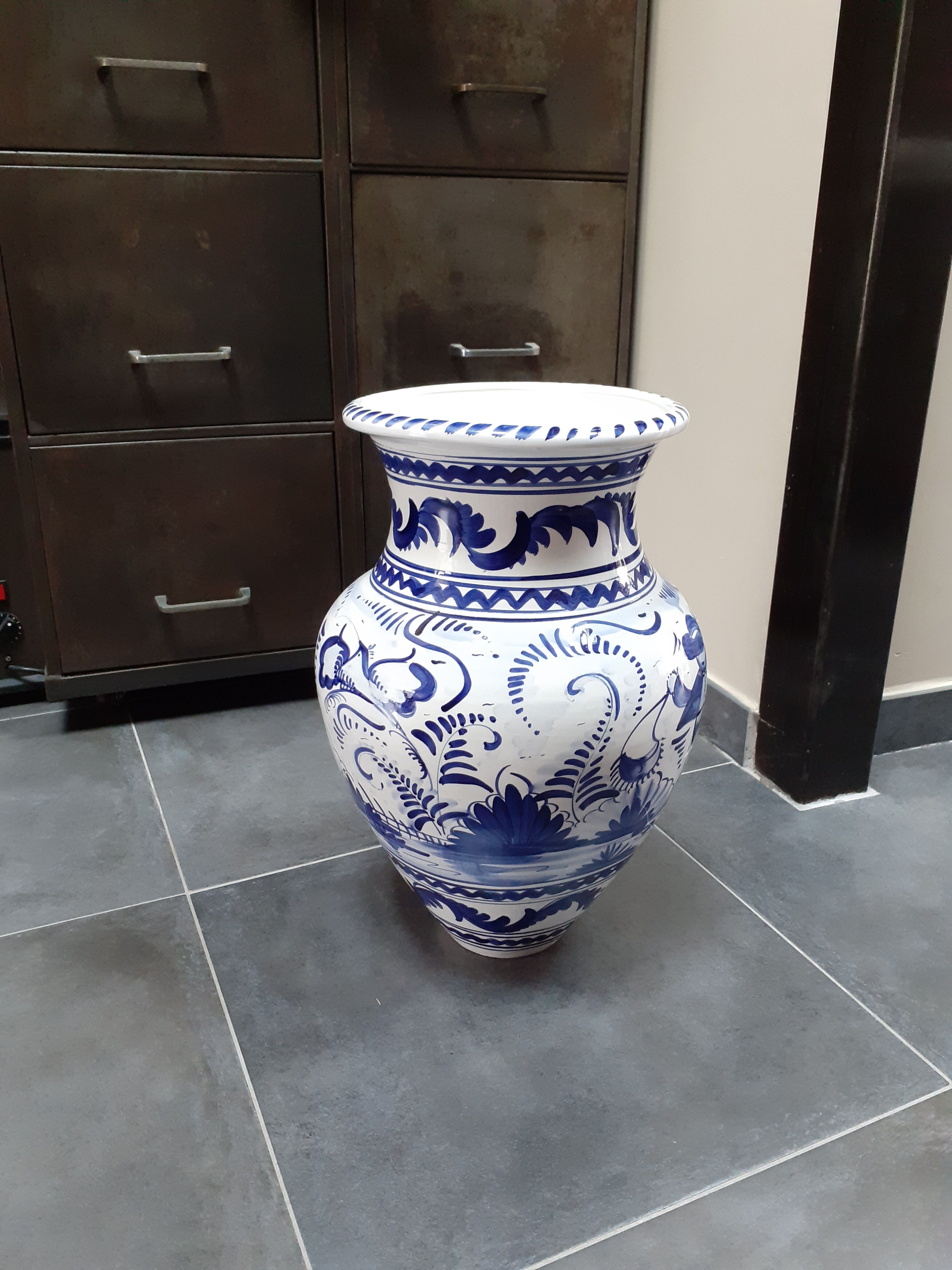 Potiche vase