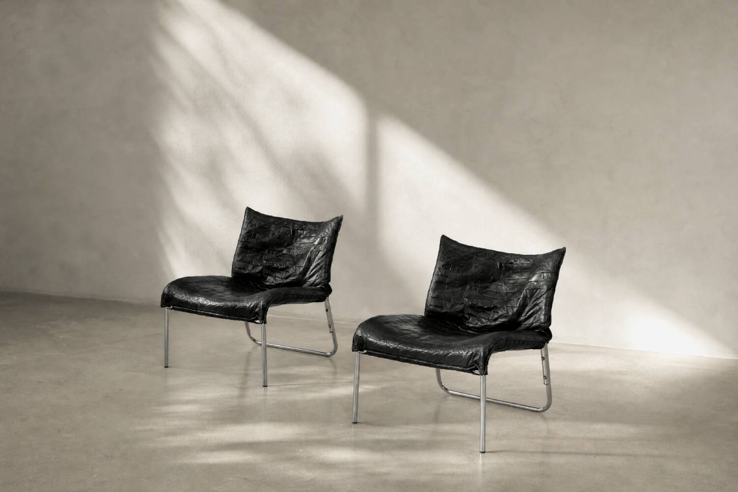 Chaises longues en cuir noir patchwork suédoises modernes du milieu du siècle d'IKEA