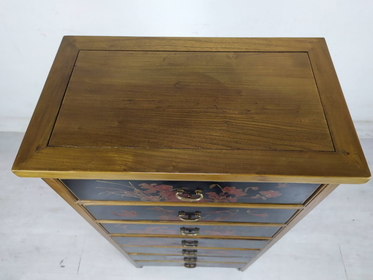 Japanese lacquer chiffonier