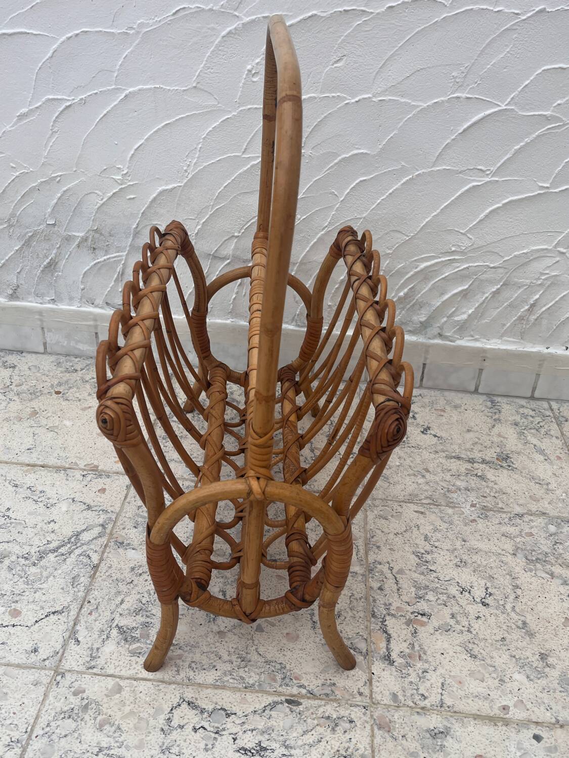 Bamboo magazine rack