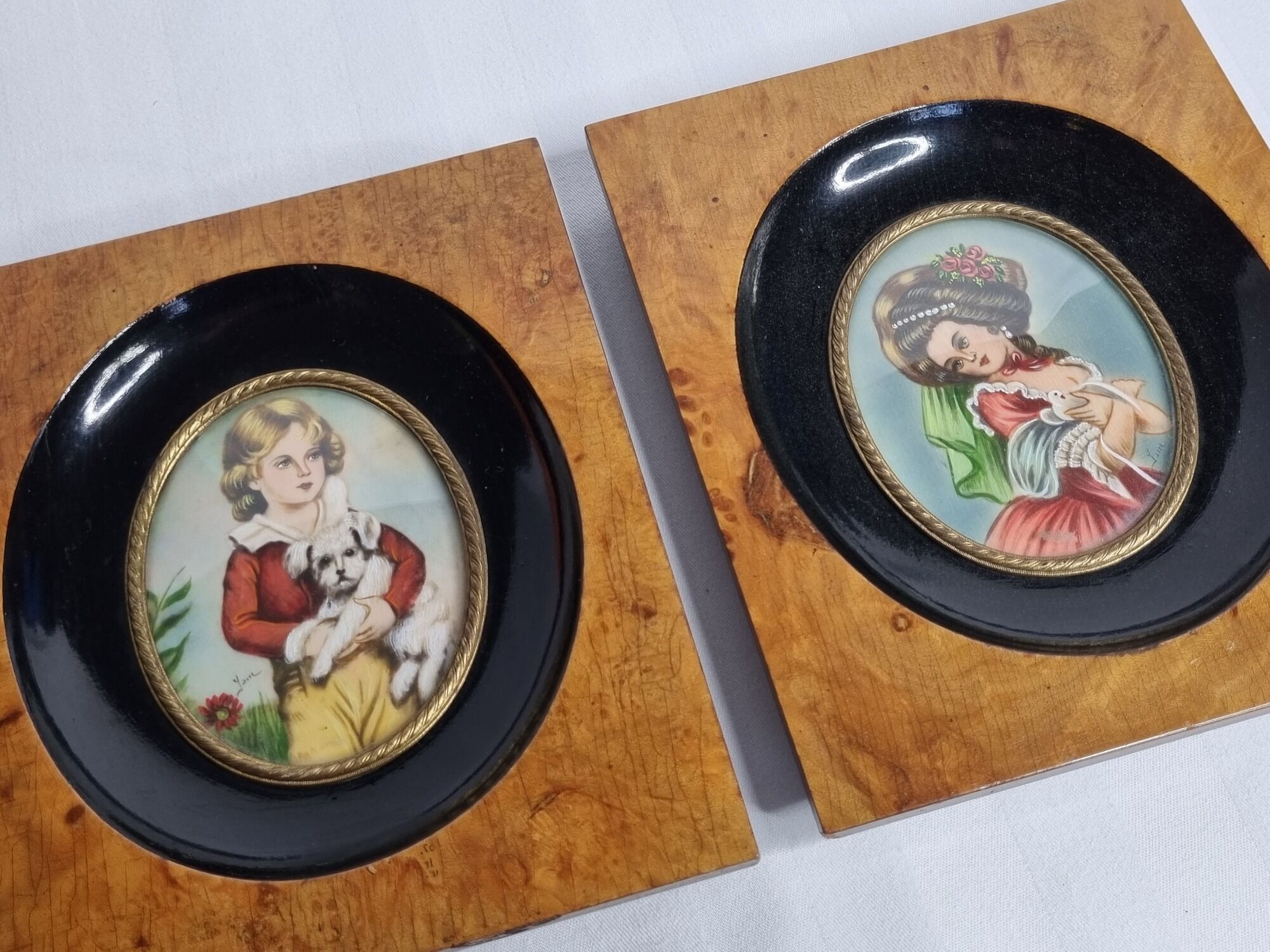 Pair of miniatures of the nineteenth century signed Jane after Fragonard
