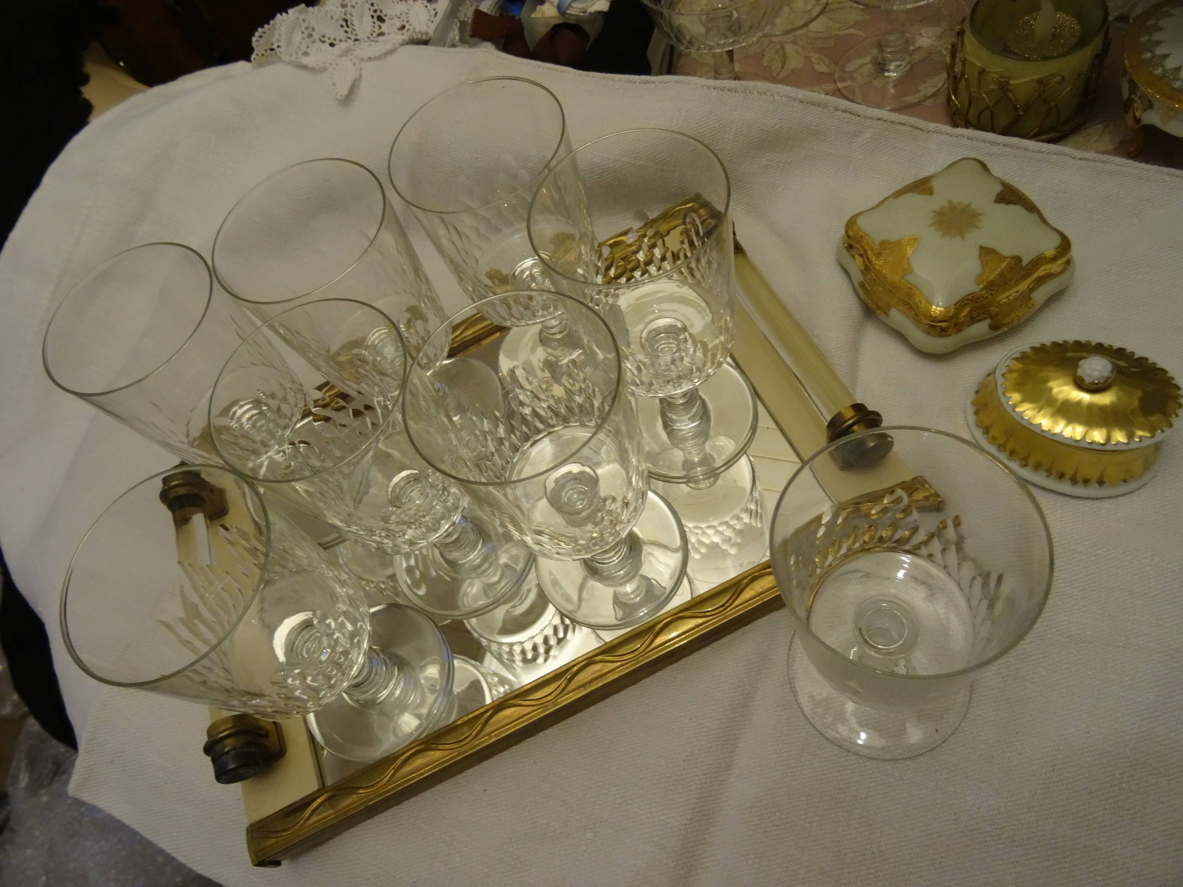 Elegant set of 8 Baccarat wine glasses