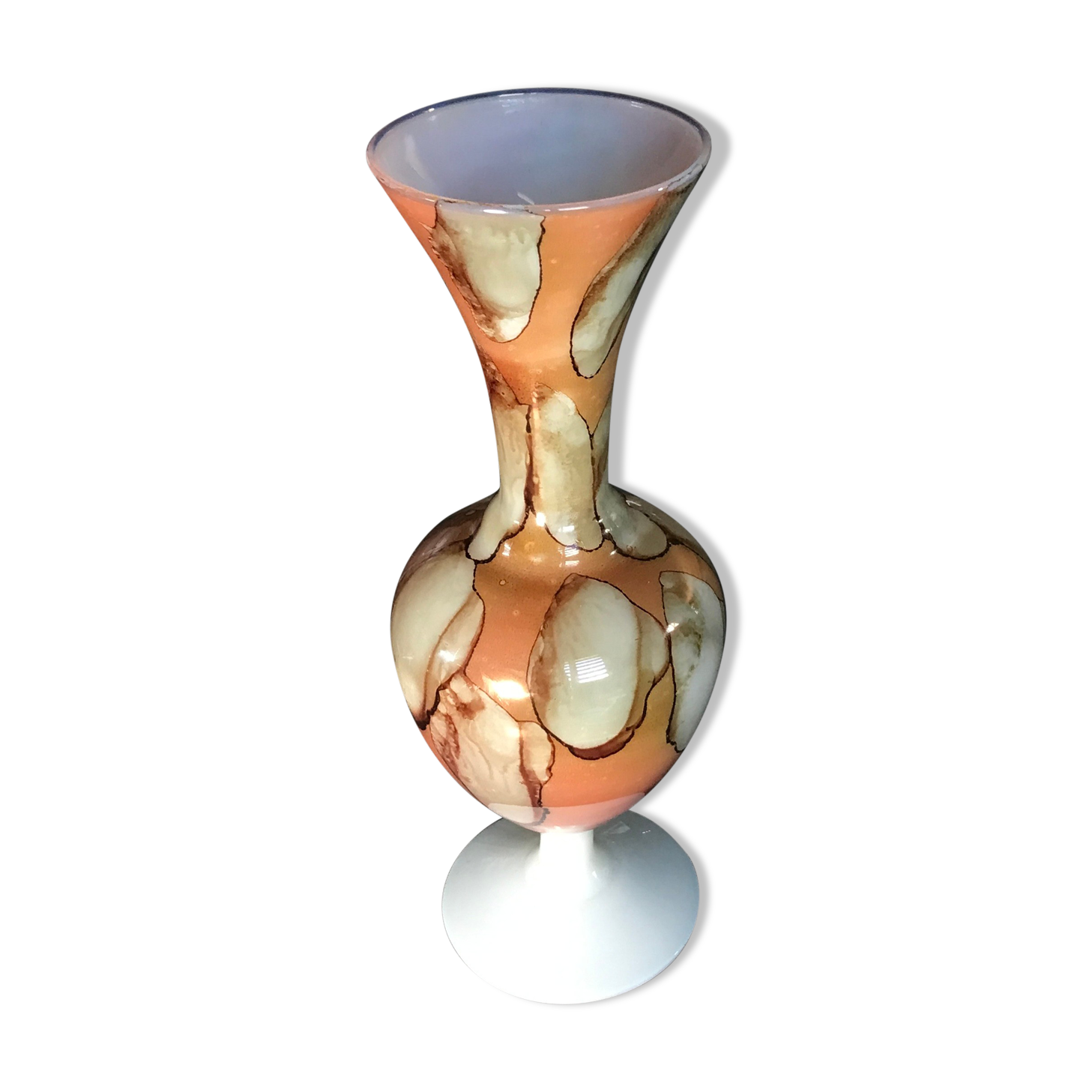 Vase soliflore in enamelled opaline decoration of pearly patterns 20 cm