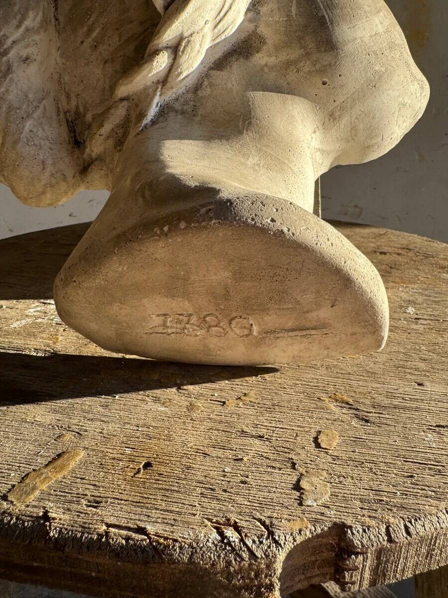 Beige plaster wall bust by Walter De Buck — figurative expressionist female head, wall-mounted