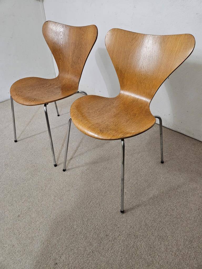 2 Chaises par Arne Jacobsen pour Fritz Hansen 1978