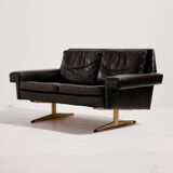 Two-seater leather sofa