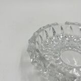 Cendrier rond en verre moulé en relief