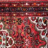 Antique 1920s Persian Hamadan rug, floral medallion, 104cm x 145cm