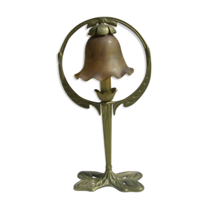 lampe de style art nouveau