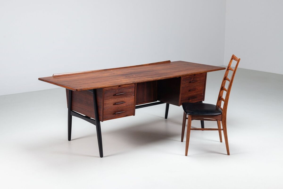 Scandinavian executive desk in rosewood with bar Denmark 1960