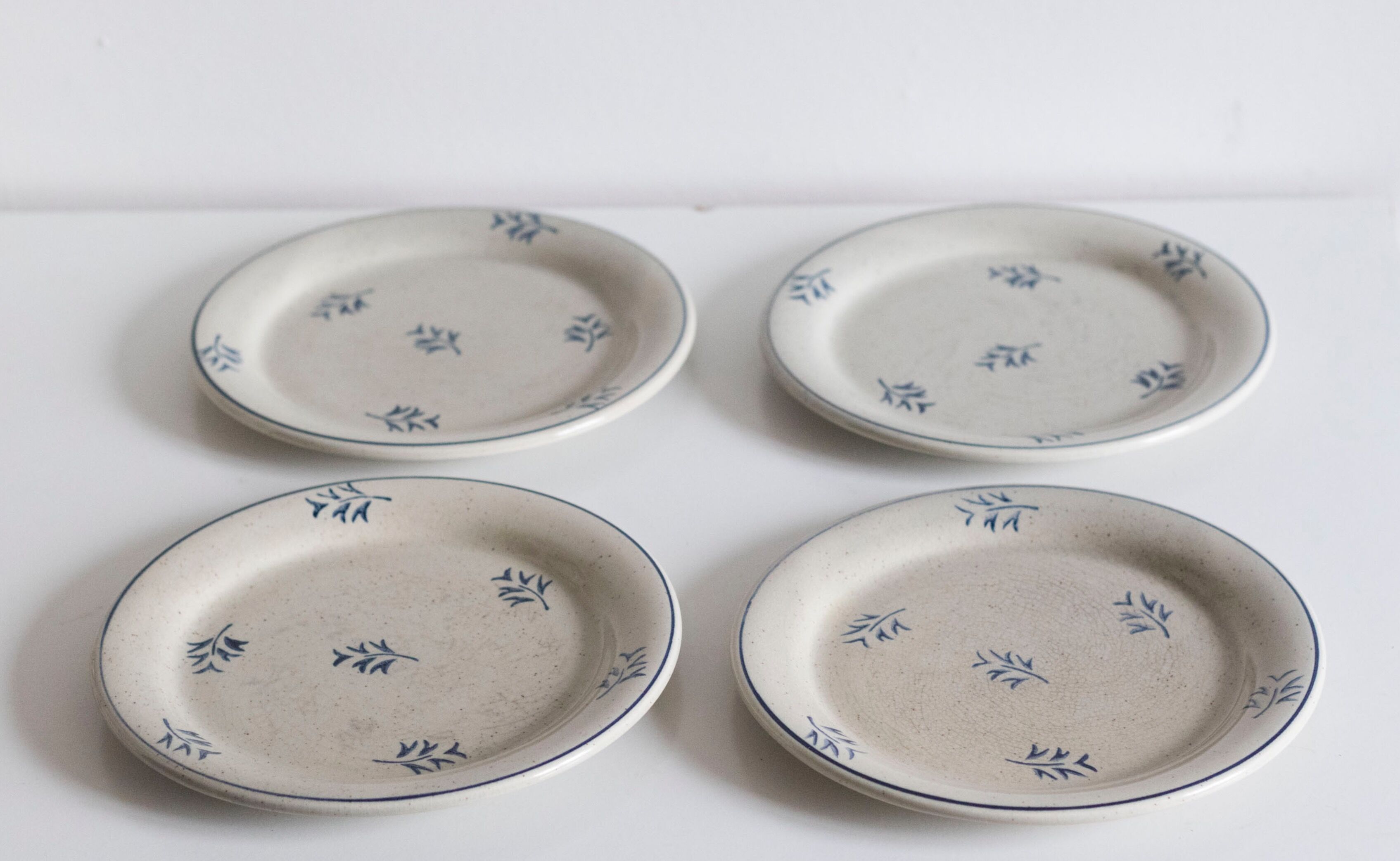 4 plates with earthenware desserts from St Amand