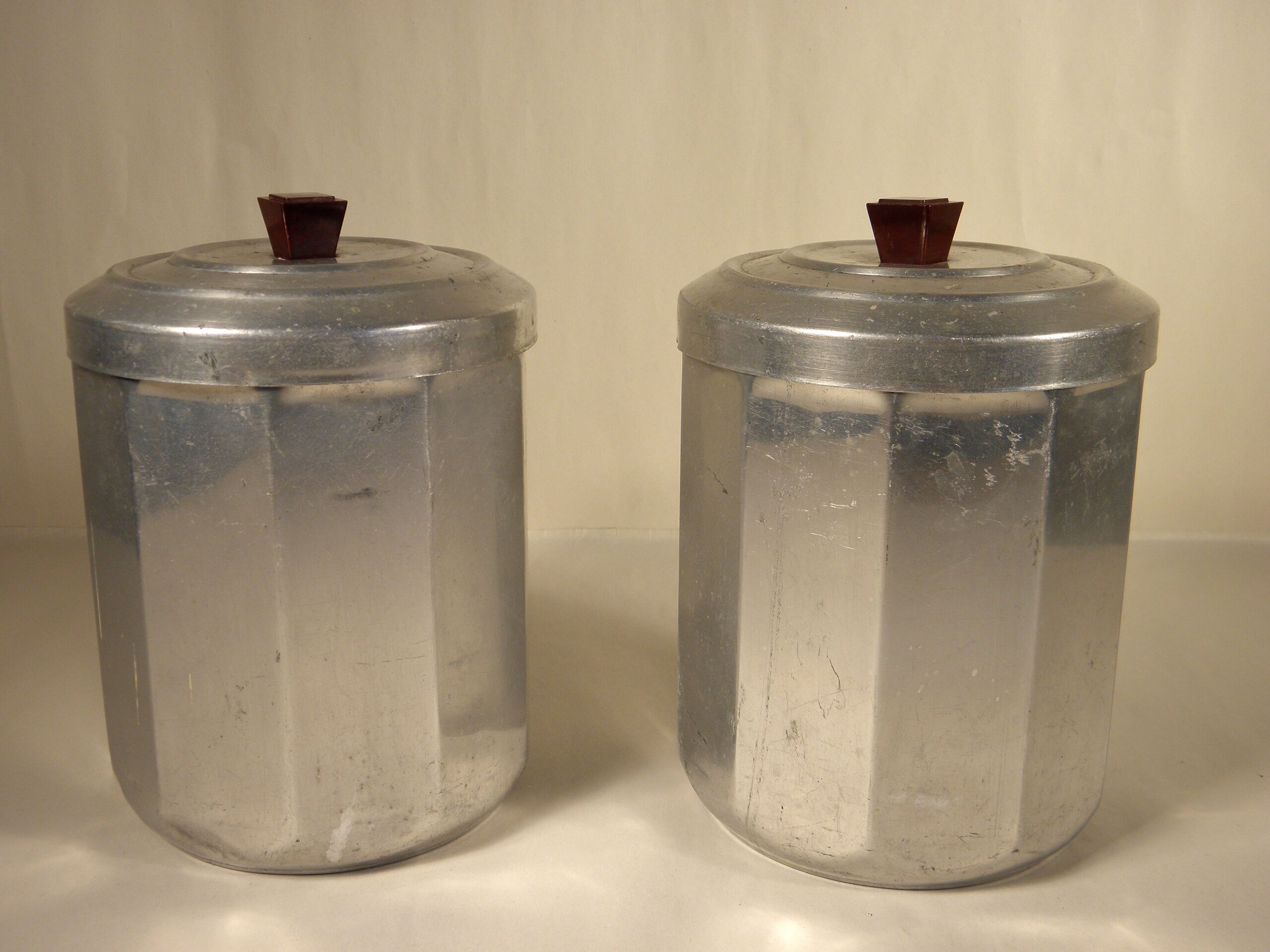 Two Art Deco aluminum pots 17 x 12 cm