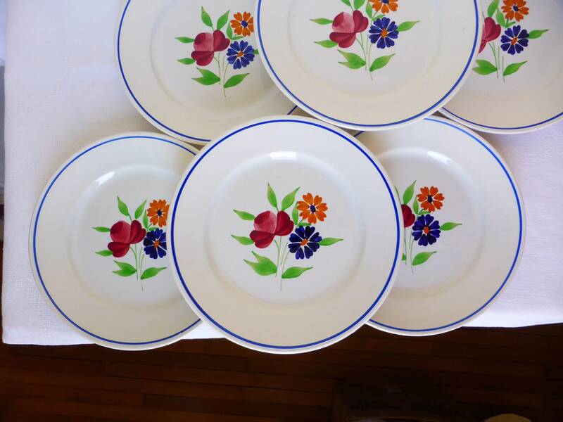 6 vintage dinner plates from the Badonviller factory