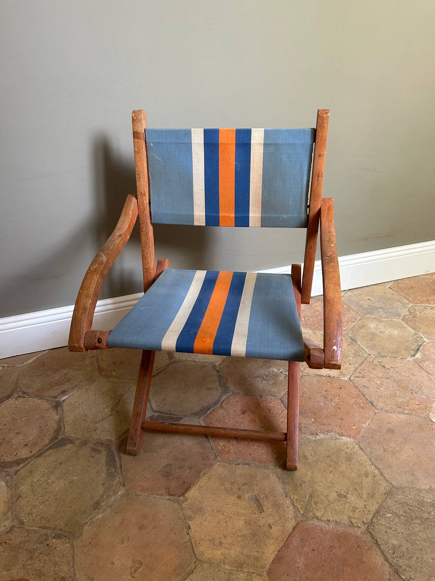 Children's folding armchair in wood and canvas
