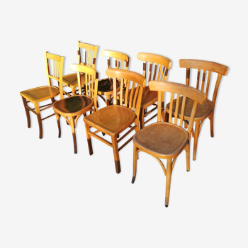 Ensemble de 8 chaises bistrot dépareillées