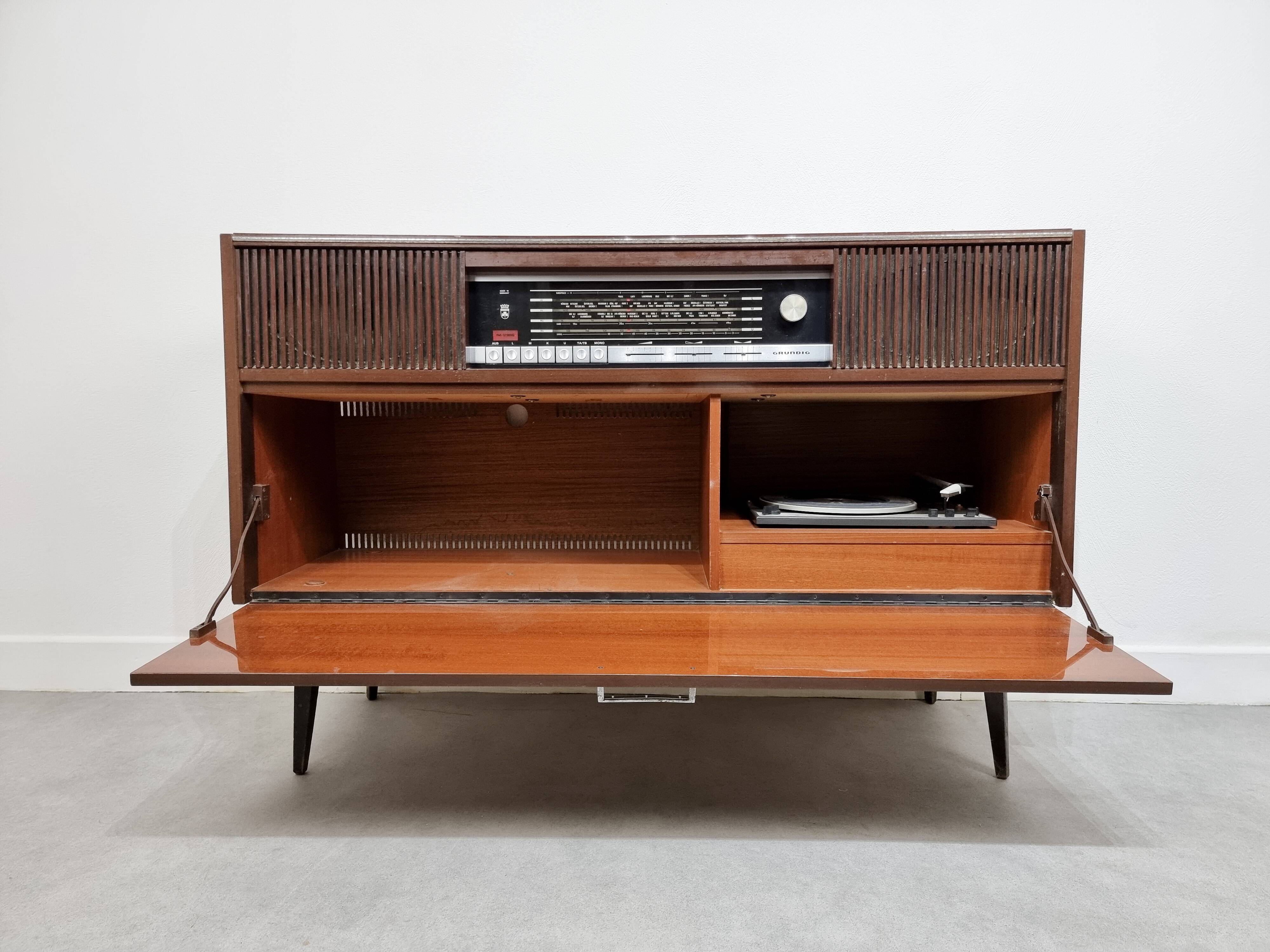 Enfilade hifi Grundig 1960