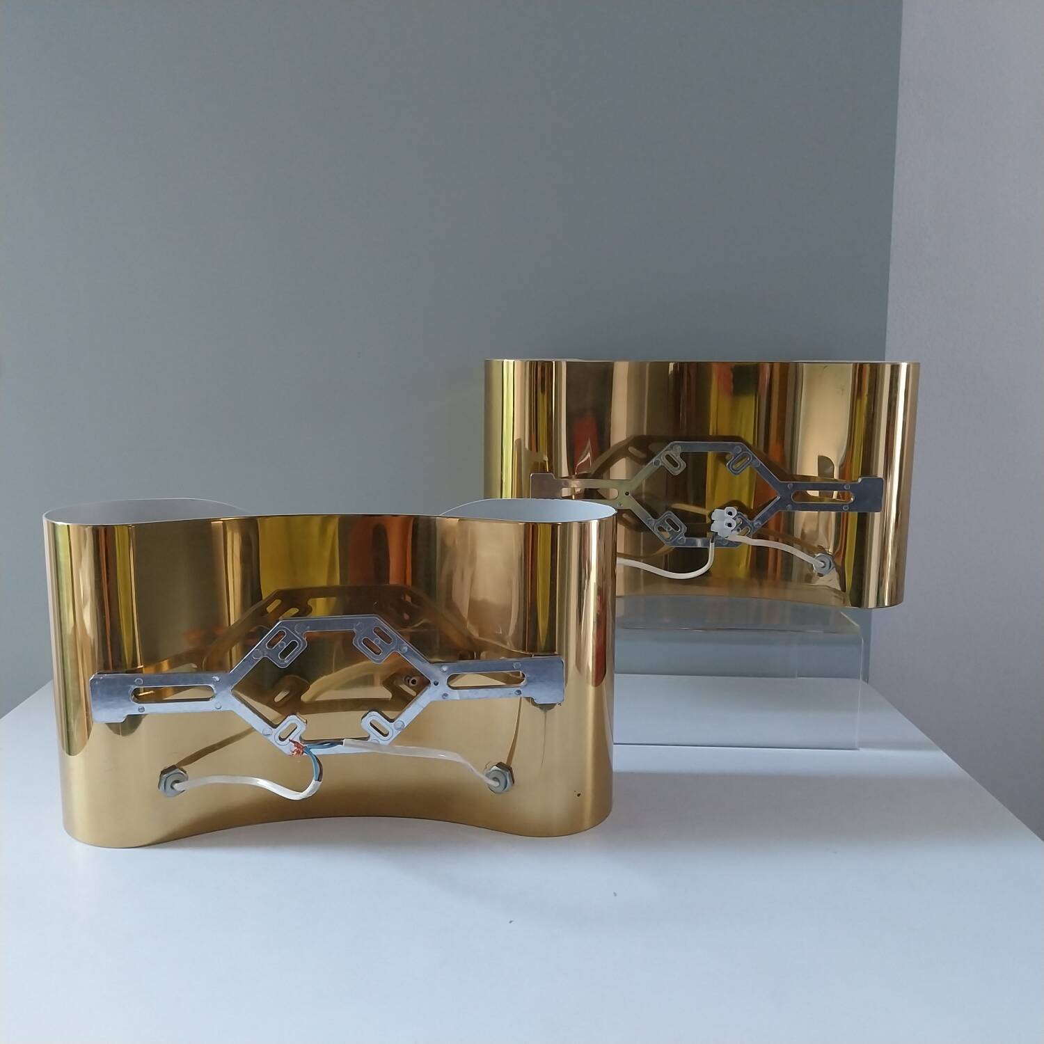 “Foglio Oro” wall lamp by Tobia Scarpa, Flos