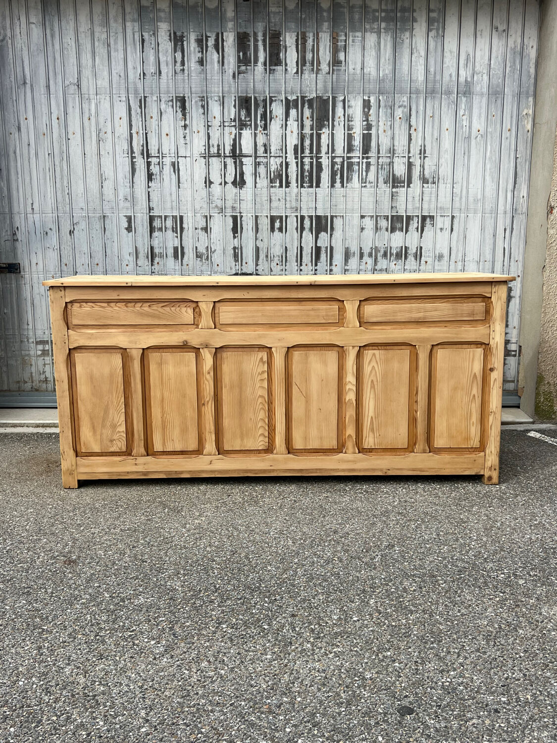 Antique counter