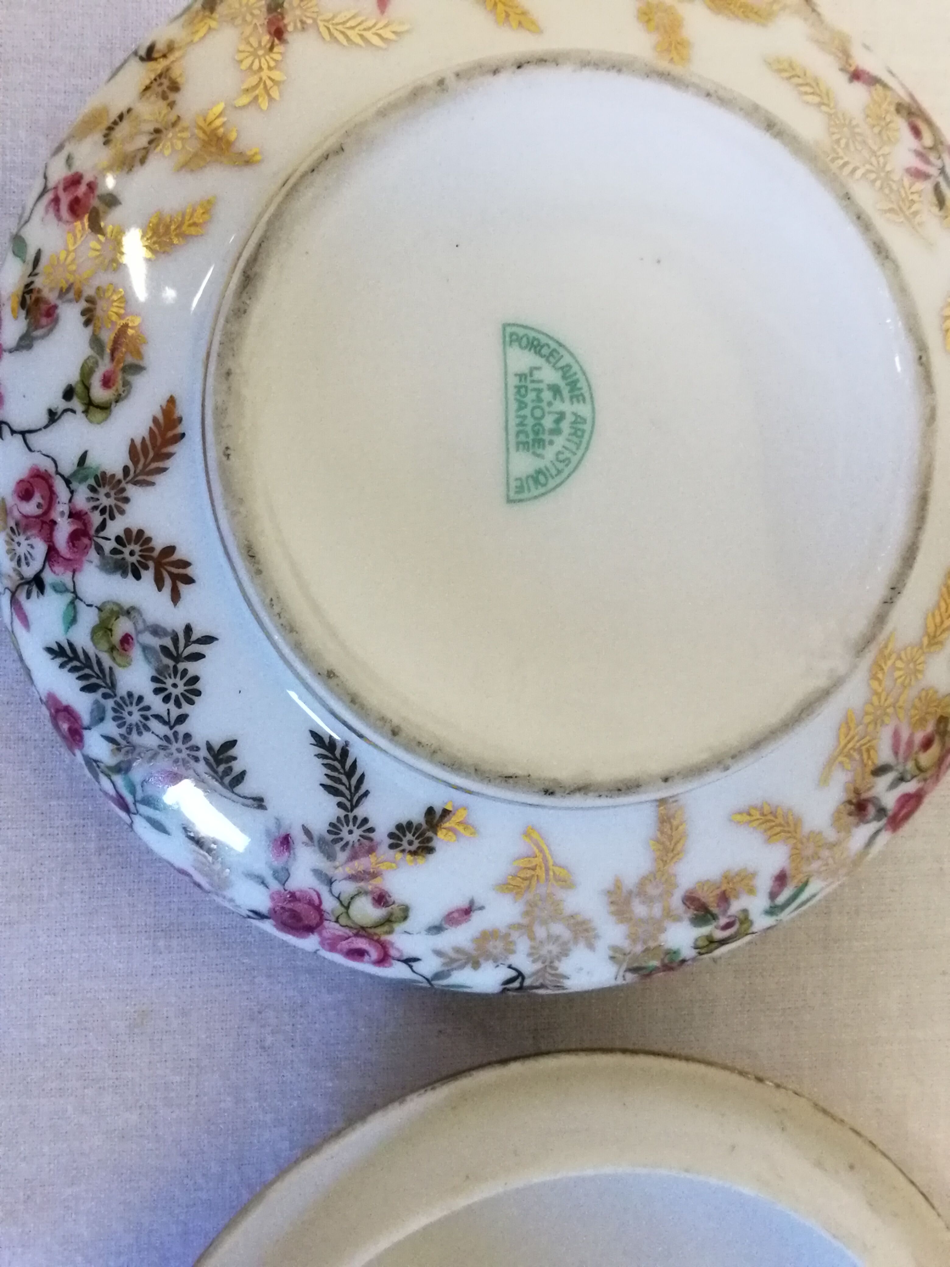 Porcelain bonbonnière F. Mr Limoges
