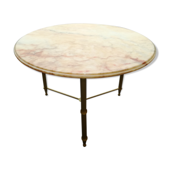 Coffee table in onyx