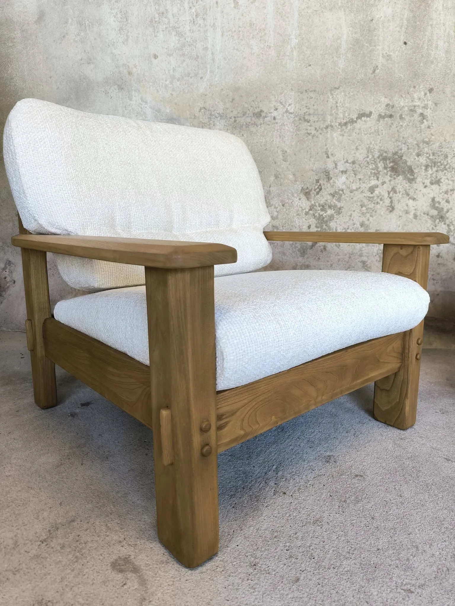 Paire de fauteuils vintage en orme massif