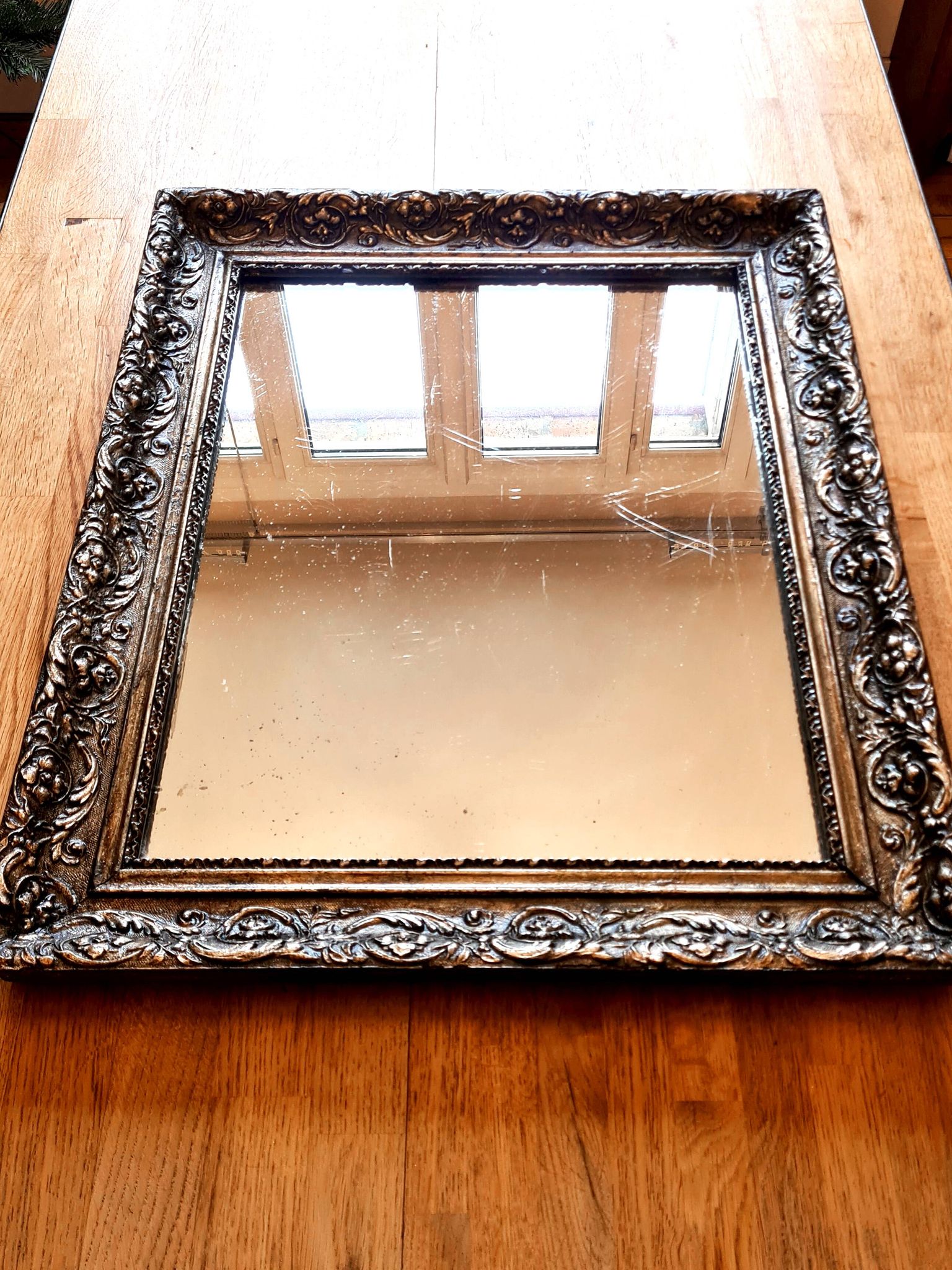 Antique silvered mirror "Barthélémy" – elegance and poetry of time