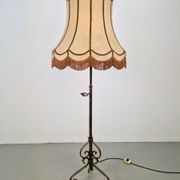 Lampe de sol en fer forgé réglable, années 1930