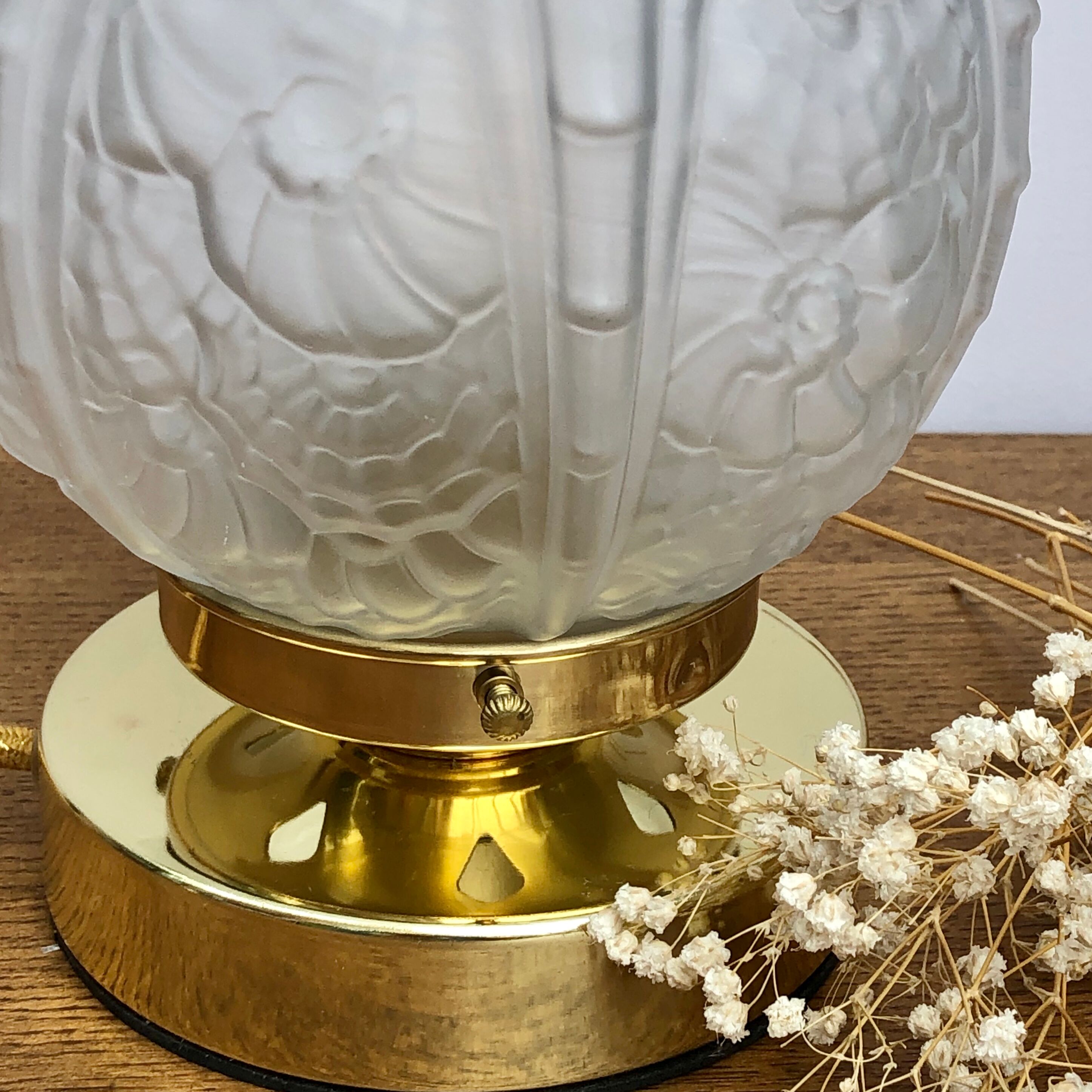 Lampe à poser globe vintage en verre art déco