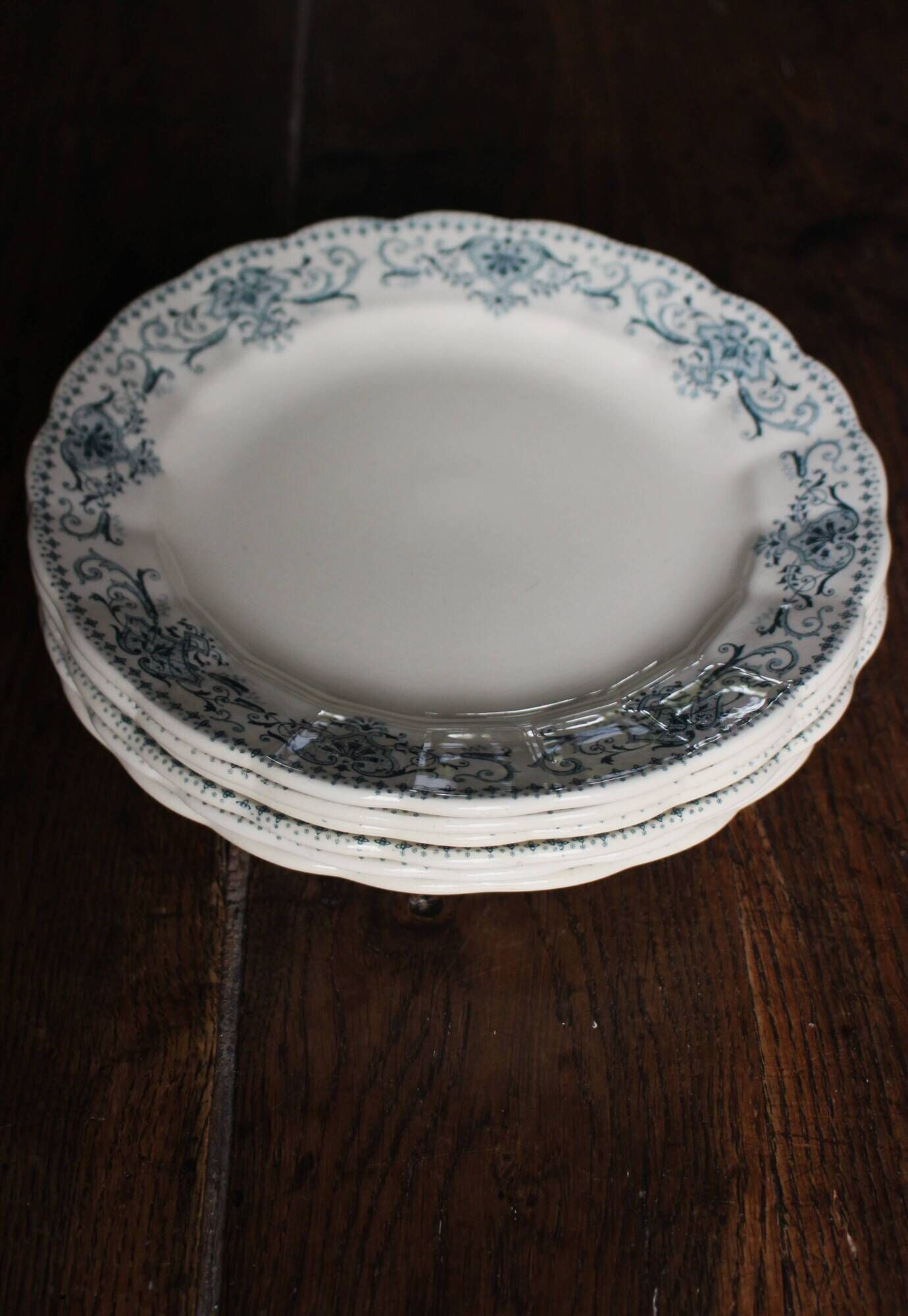 A set of 6 flat plates Terre de Fer Bleu Verdun HBC.