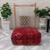 Handmade Berber pouf in wool 60 X 60 X 20 CM