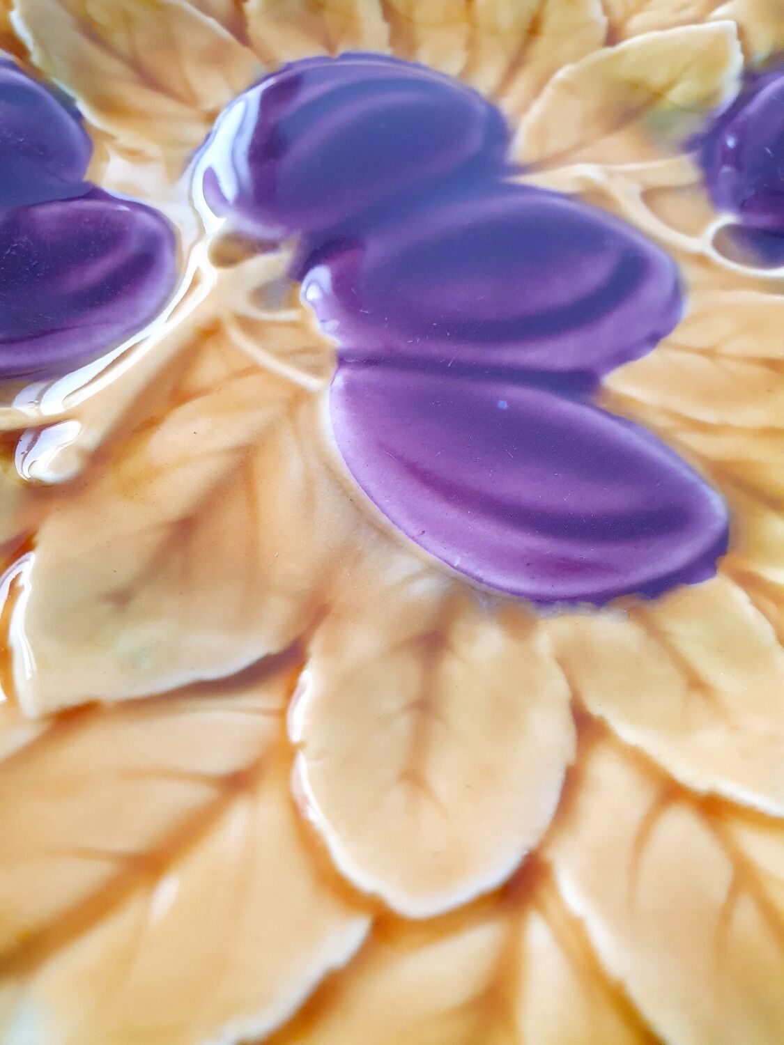 5 dessert plates in Sarreguemine slip