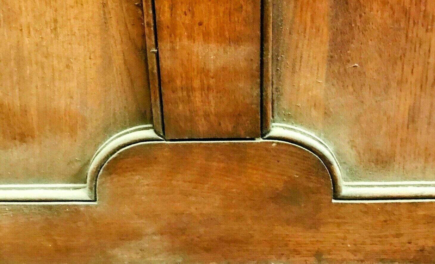 Art Deco moulded oak woodwork elements 20th century