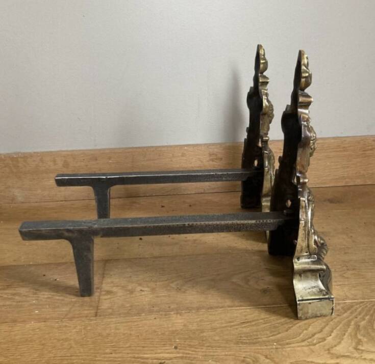 Pair of Louis XV andirons in solid bronze, early 20th century