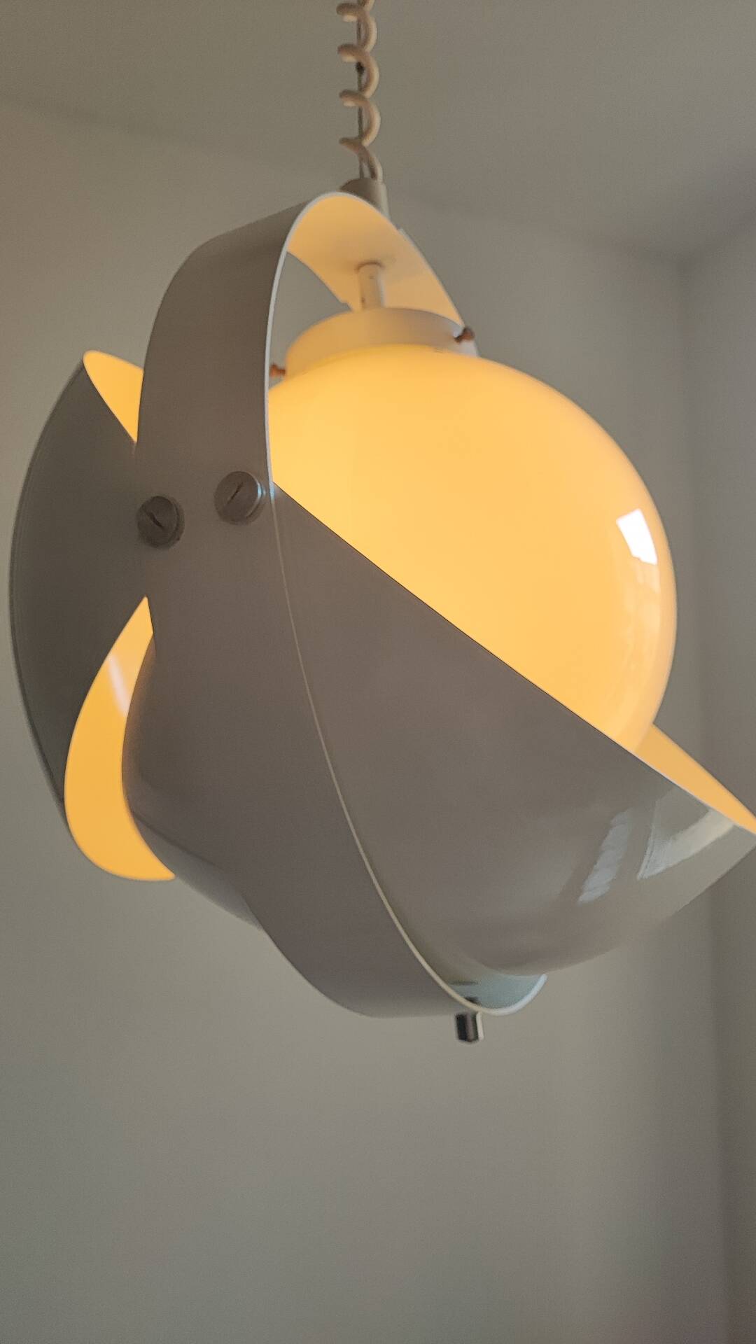 Dijkstra's eclipse suspension  
Lamps, 1970s