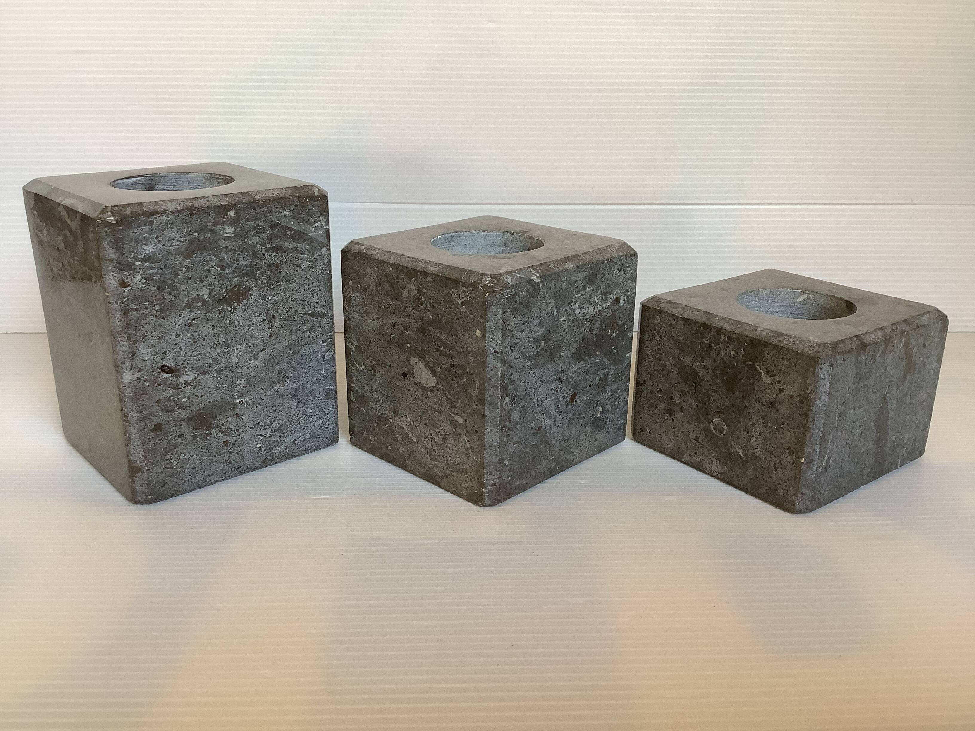 Trio of square candlesticks in veined marble