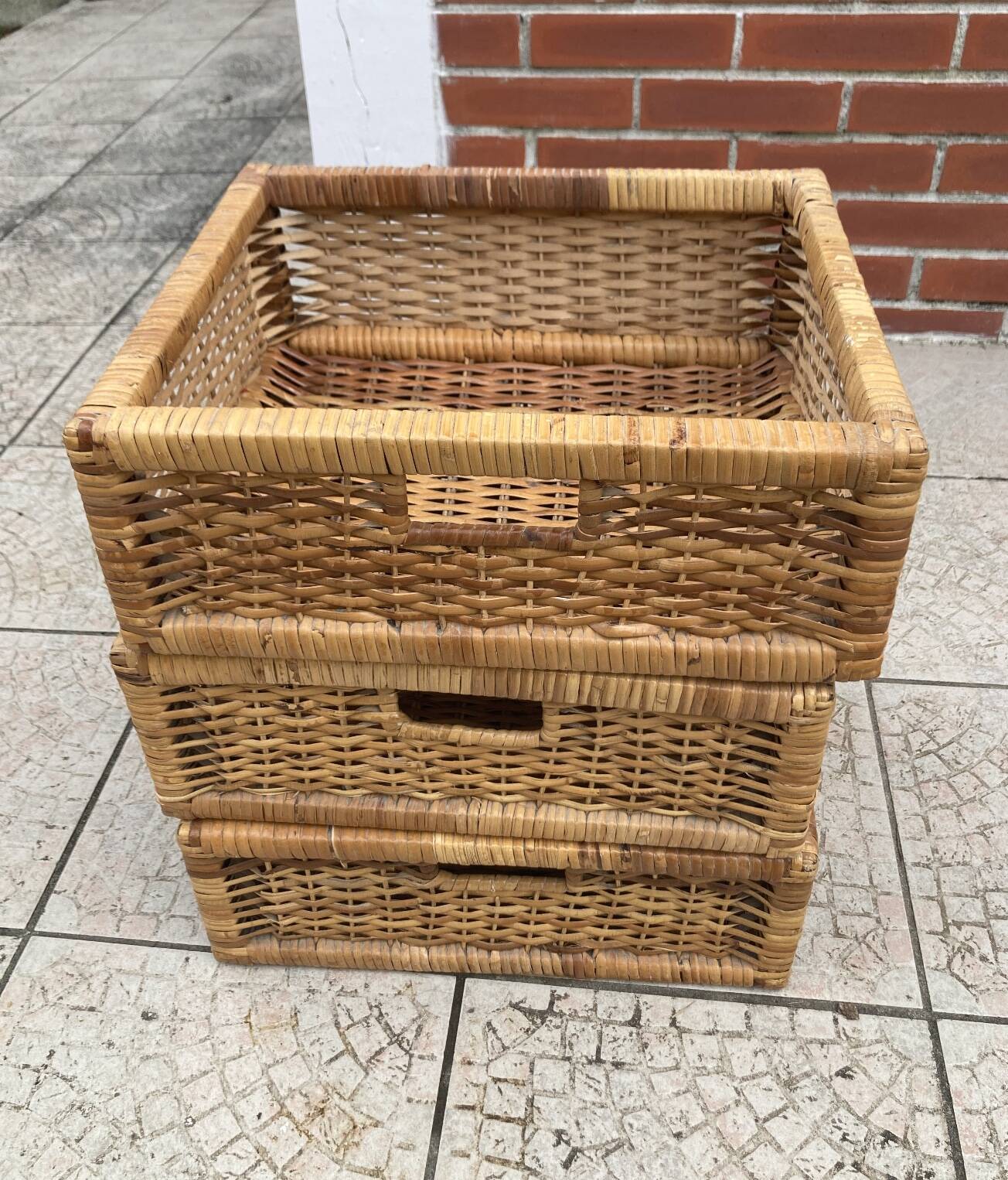 Vintage rattan chiffonier
