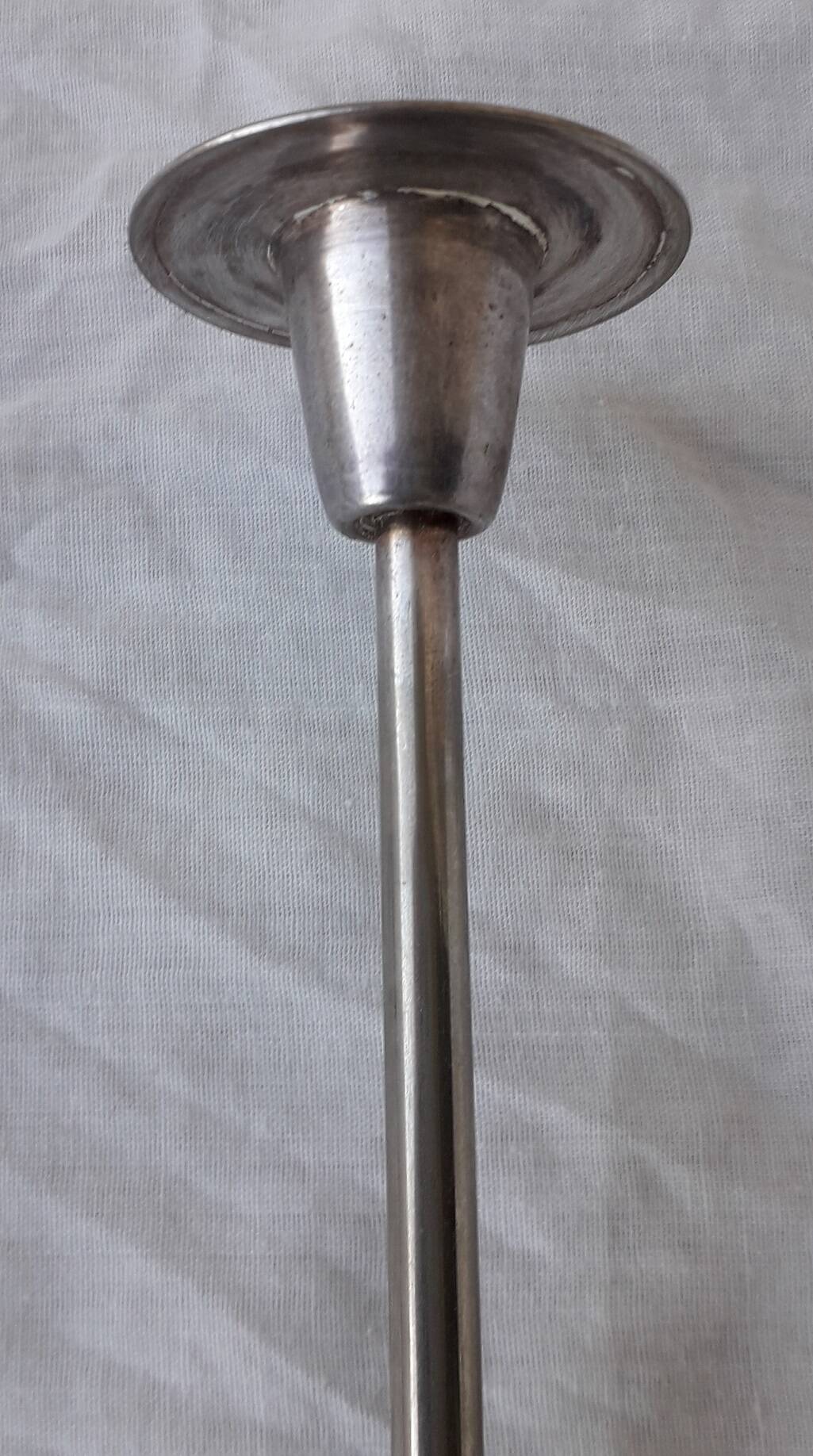 Metal candle holder